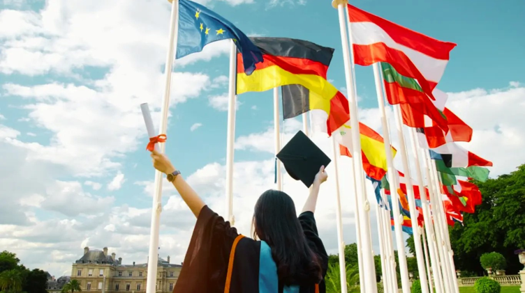 International graduate, UK career options.