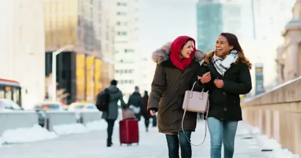 Open bank account in Canada: Exploring city life