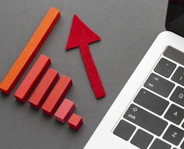 graphic-concept-with-wood-blocks-laptop